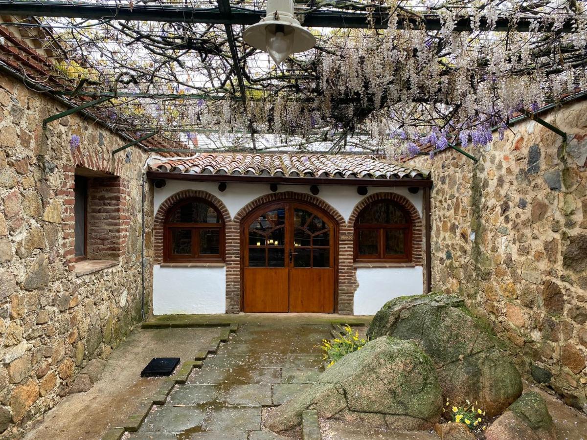 Casas Rurales Monasterio de Rocamador Almendral Exterior foto